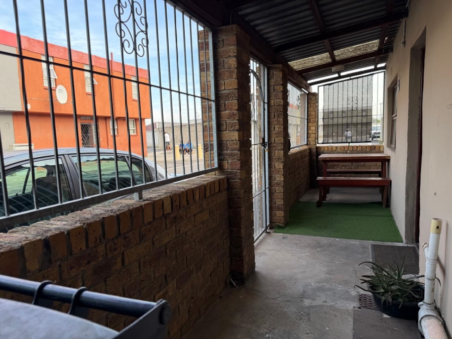 5 Bedroom Property for Sale in Belhar Western Cape